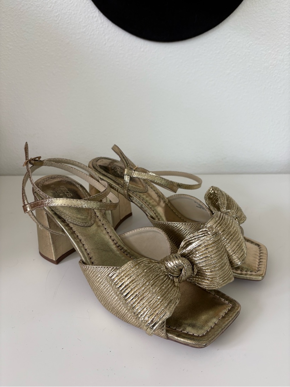 New Gold Chunky Heels with Bow - Picture 5 of 5